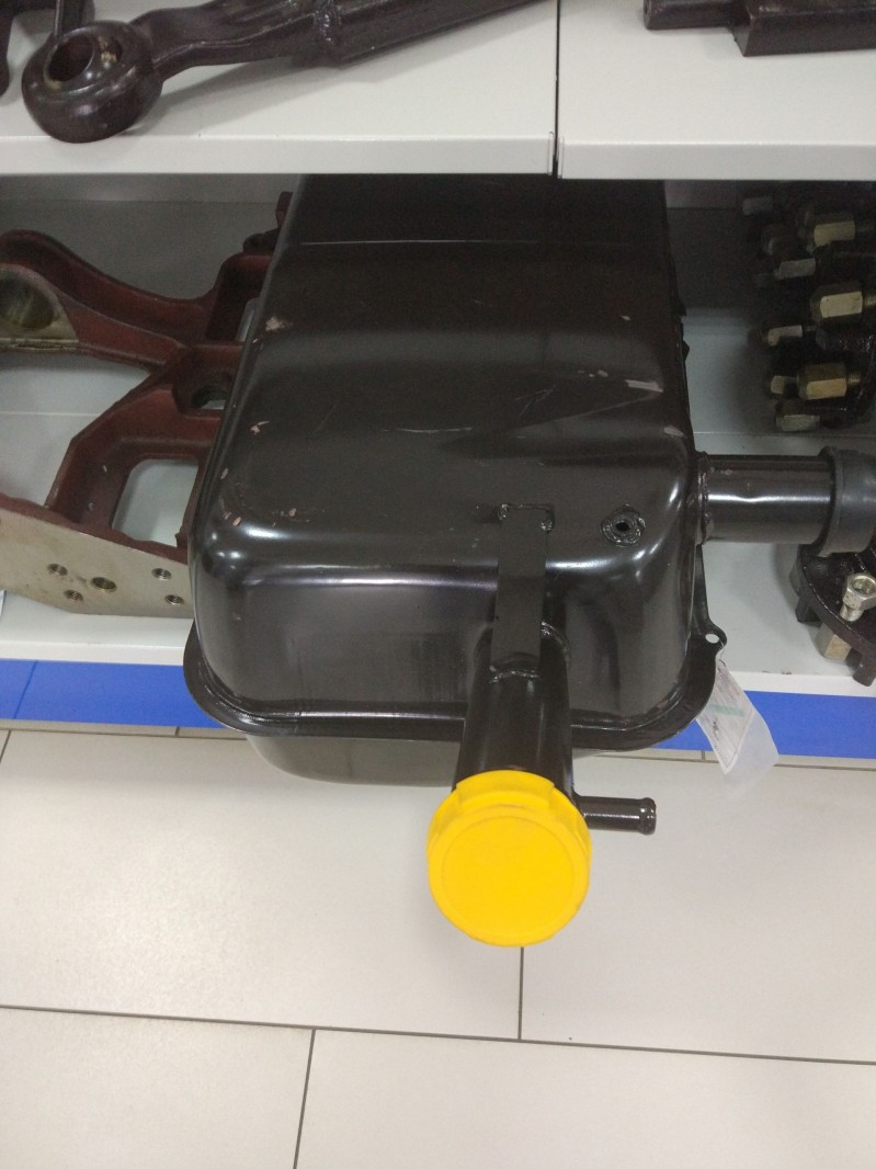 Бак топливный левый с горловиной  (металл) — 1