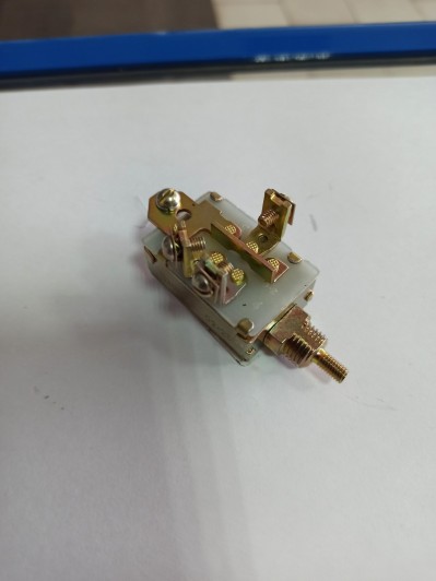 Переключатель ближнего/дальнего света