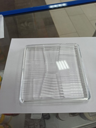 Стекло квадратной фары