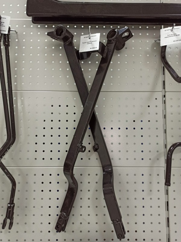 Рычаг педали тормоза правый — 1